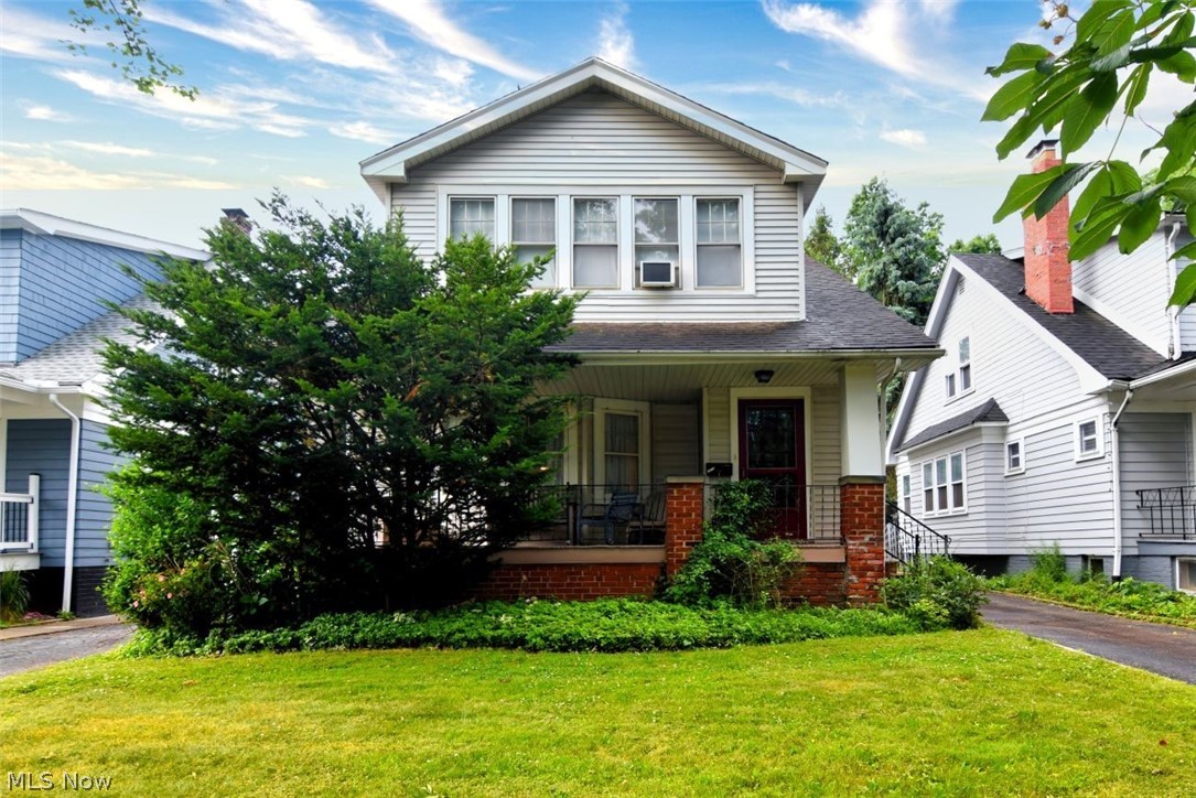 3812 Summit Park Road