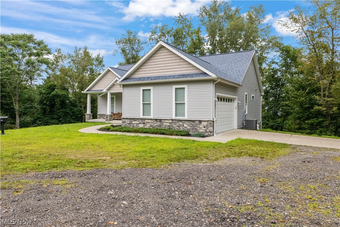 119 Riverside Drive Property Photo 3
