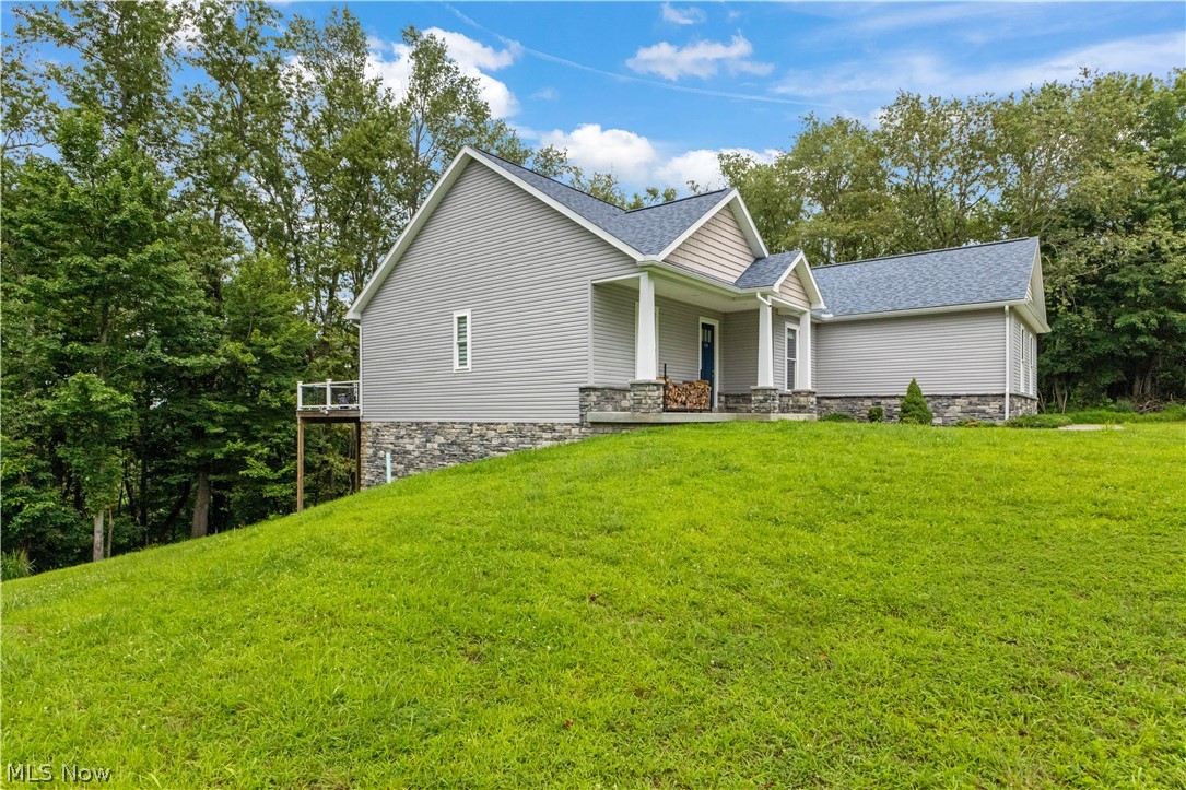 119 Riverside Drive Property Photo 4