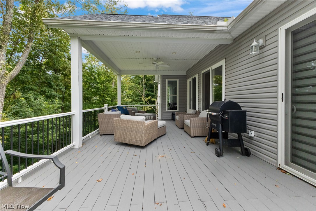 119 Riverside Drive Property Photo 40