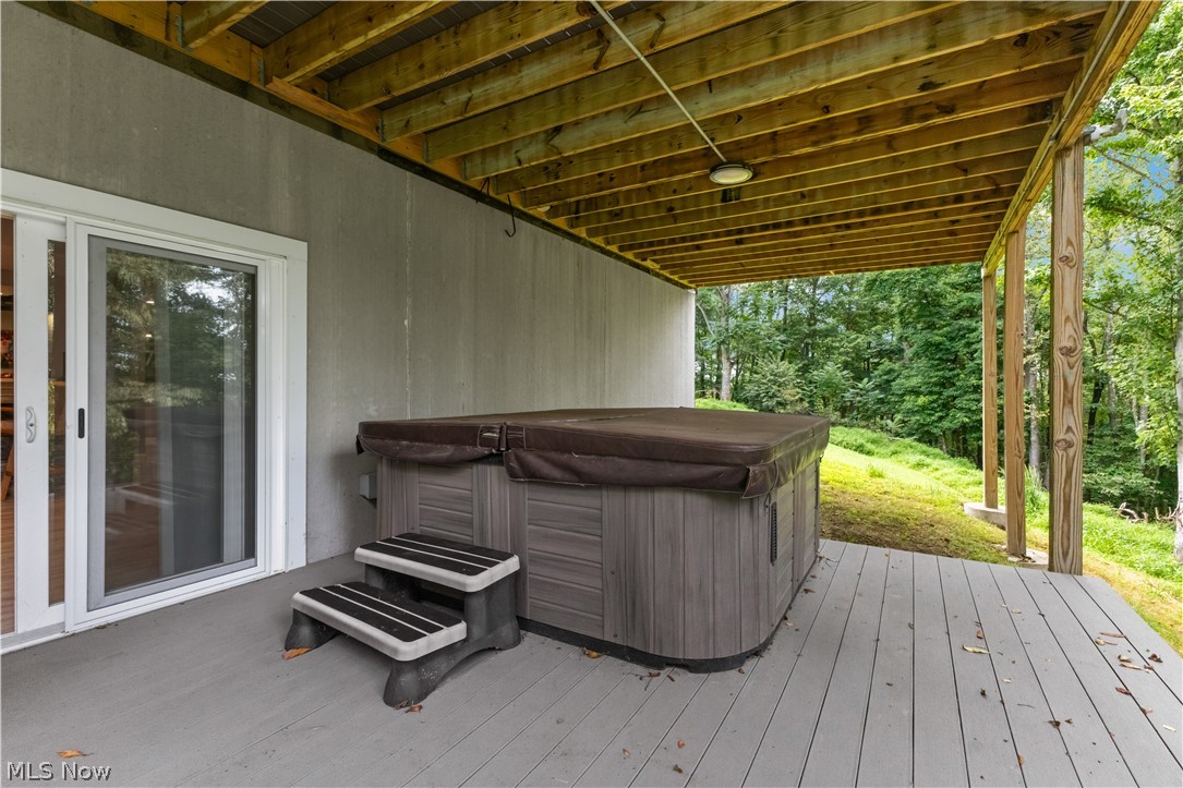 119 Riverside Drive Property Photo 43
