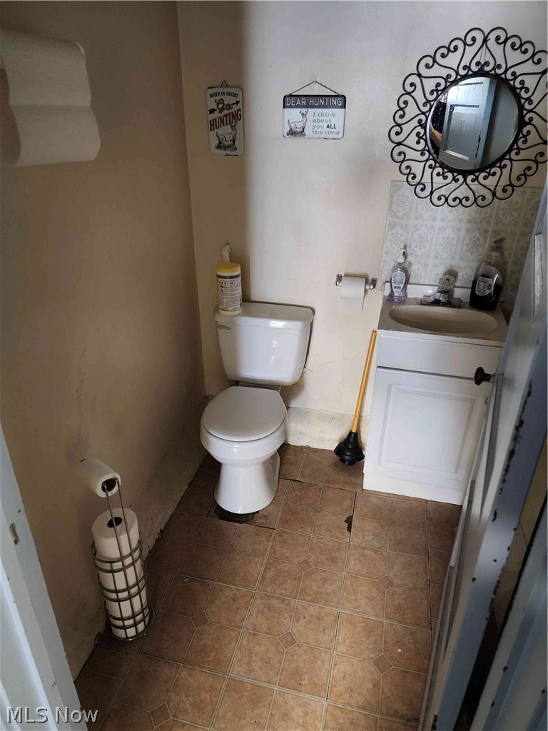 3985 Central Avenue Property Photo 9