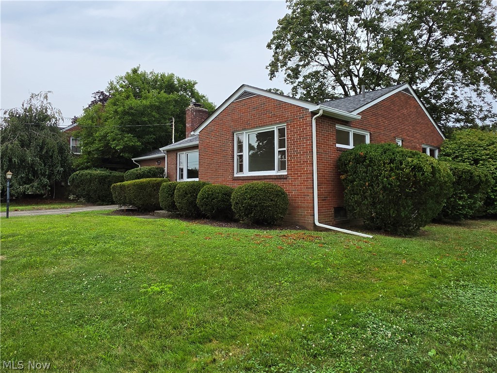 1459 Stepney Property Photo 16