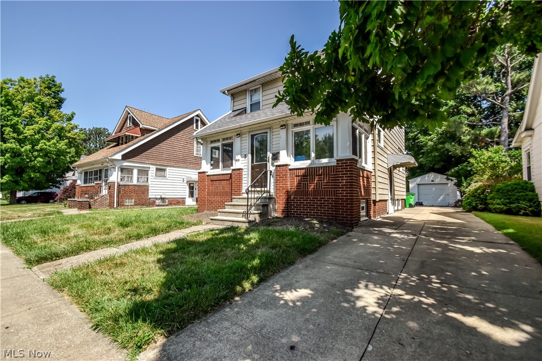 19151 Pasnow Avenue Property Photo 2