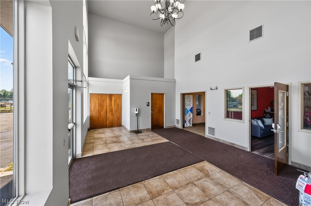 32875 Solon Road Property Photo 7