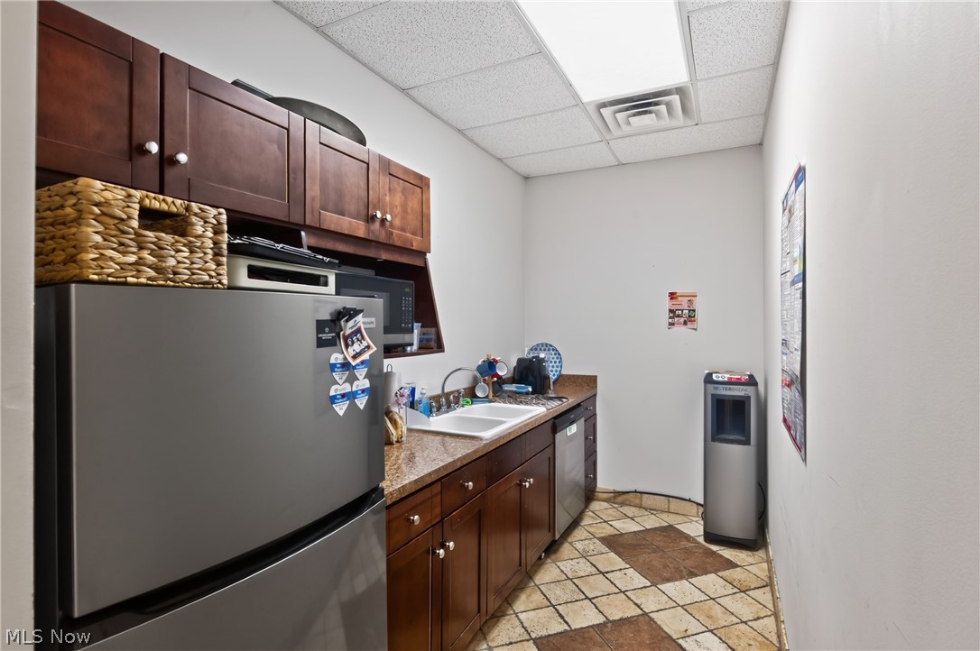 32875 Solon Road Property Photo 16