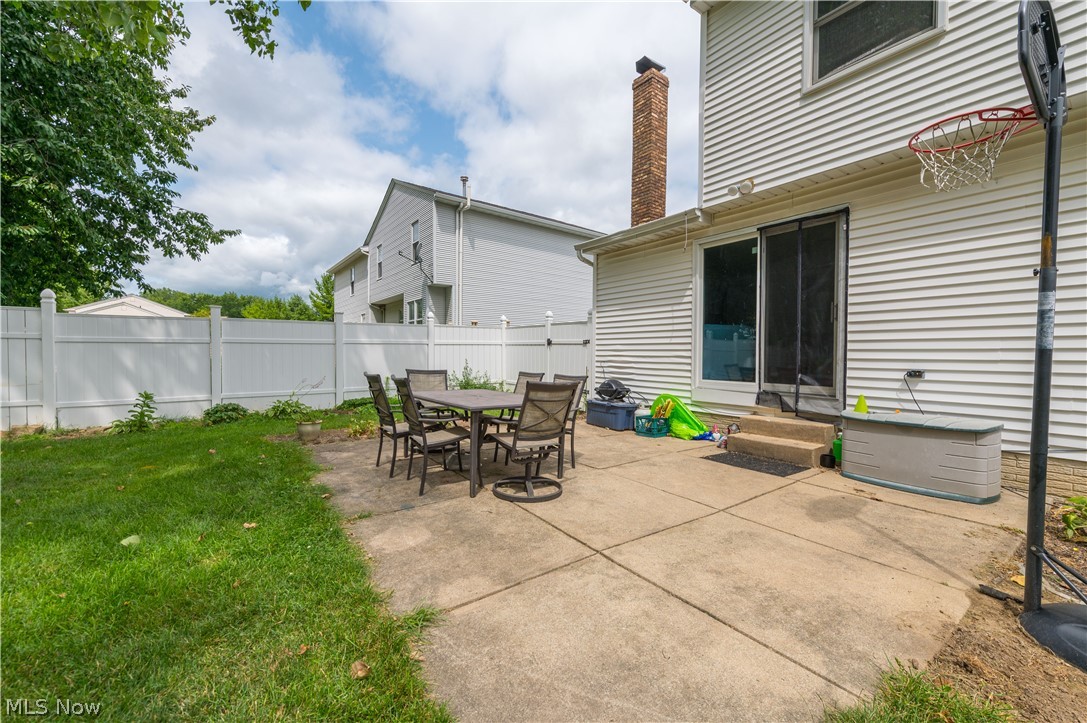 4218 Canterbury Drive Property Photo 8