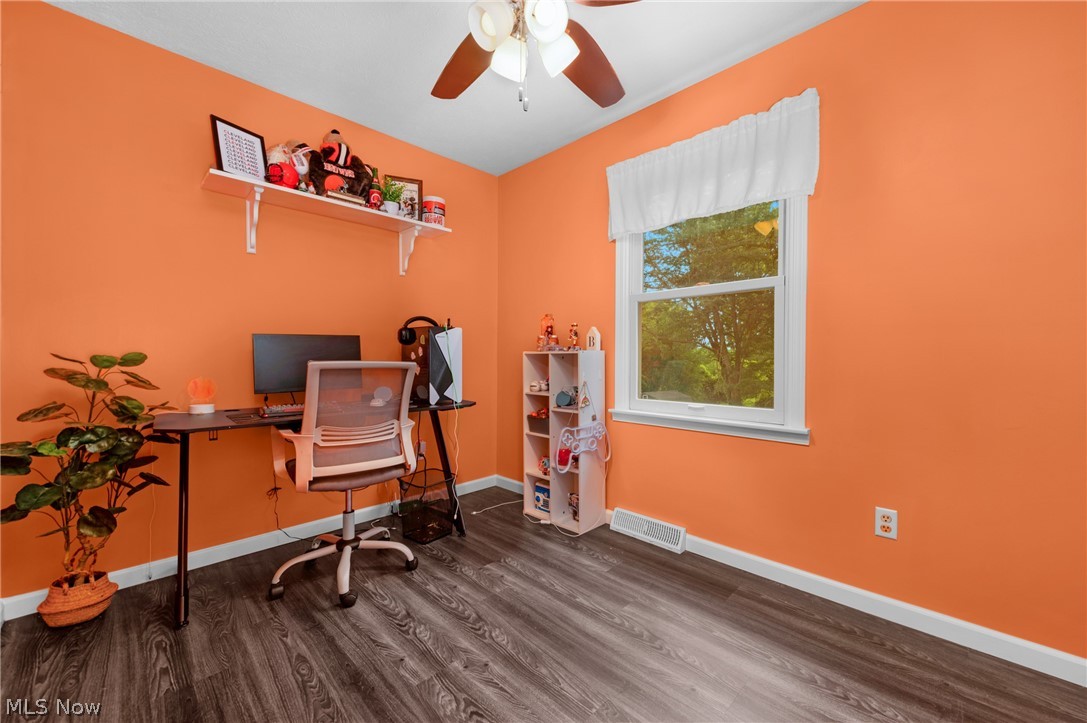 4218 Canterbury Drive Property Photo 38