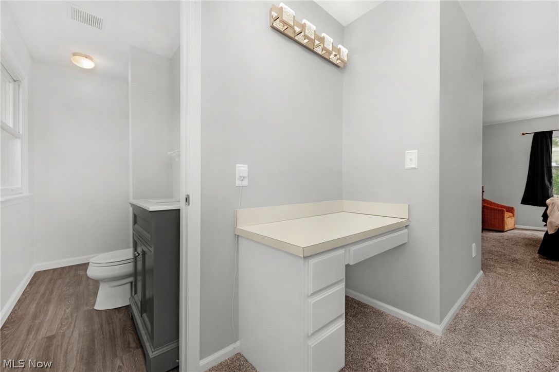4218 Canterbury Drive Property Photo 43