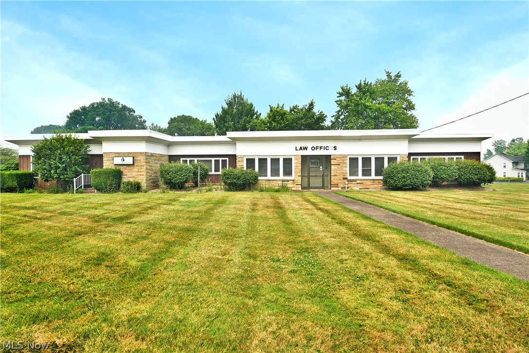 696 Valley View Drive