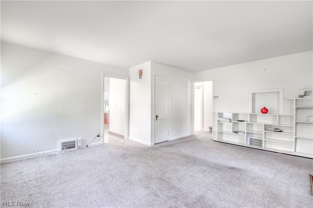 7347 Case Avenue Property Photo 4