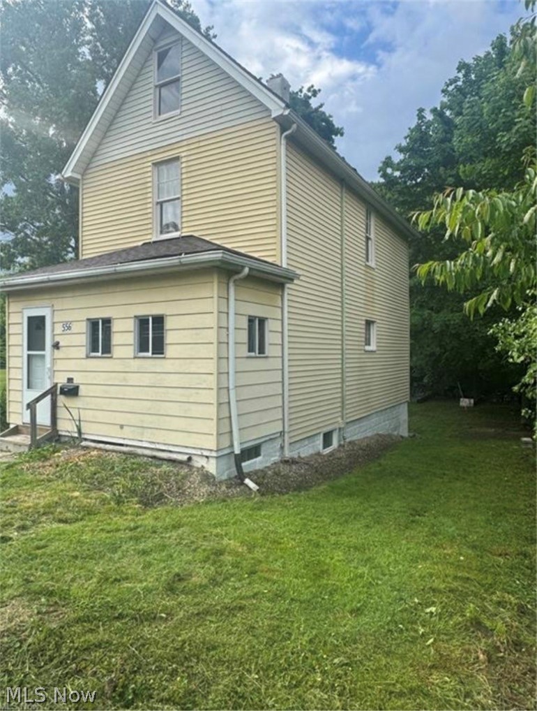 556 W Myrtle Avenue Property Photo 17