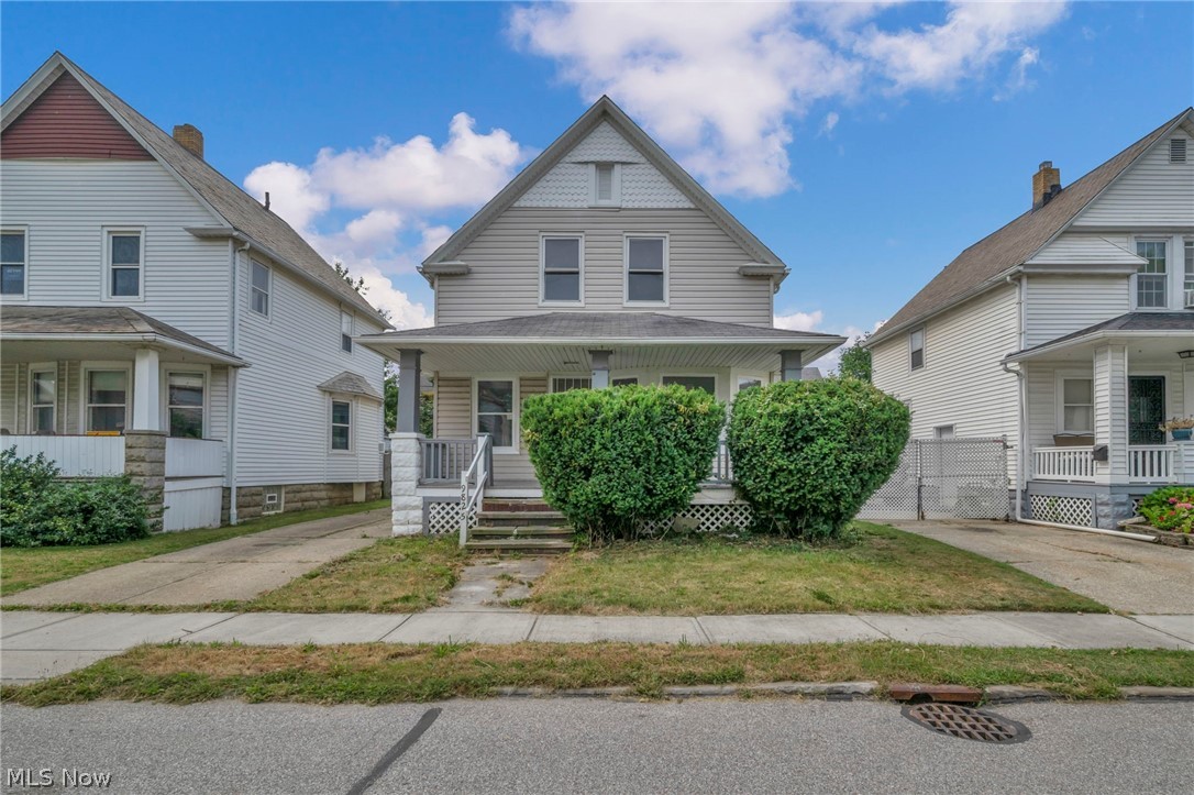 9825 Macon Avenue Property Photo 1