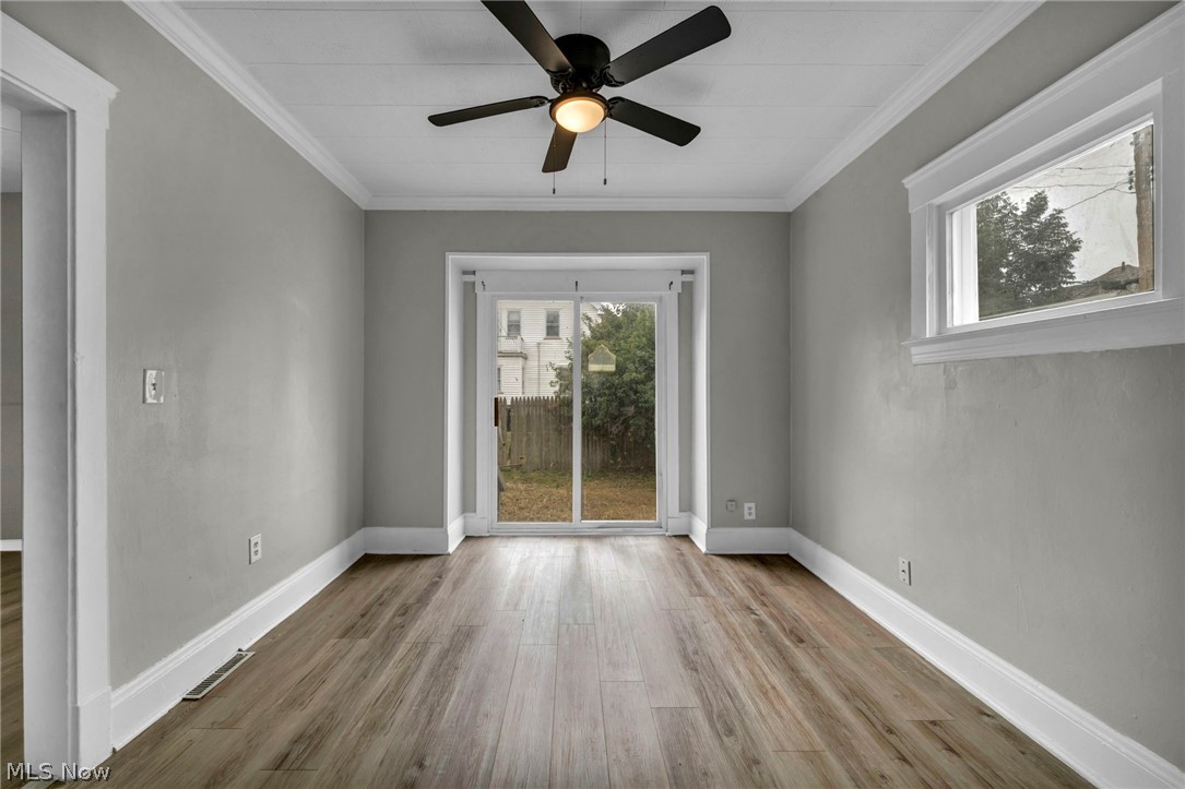 9825 Macon Avenue Property Photo 4