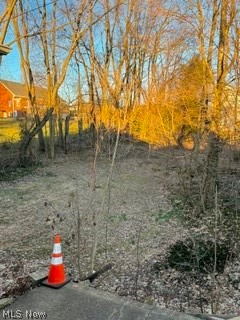 361 Central Ct Property Photo 6