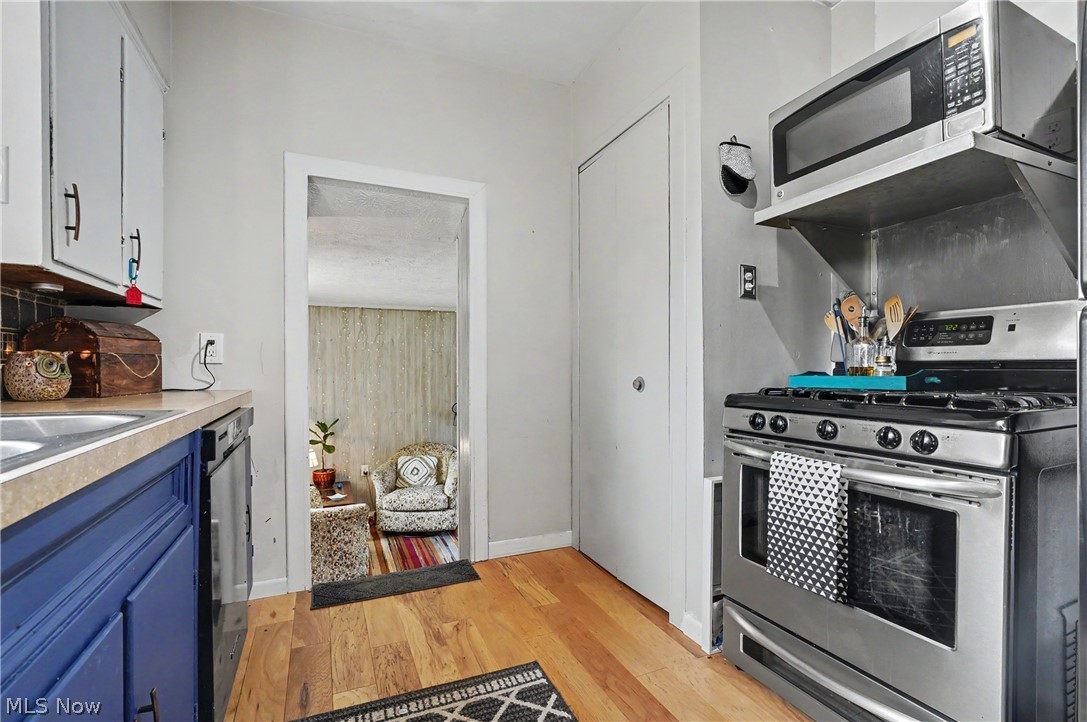 1952 Canton Road Property Photo 3