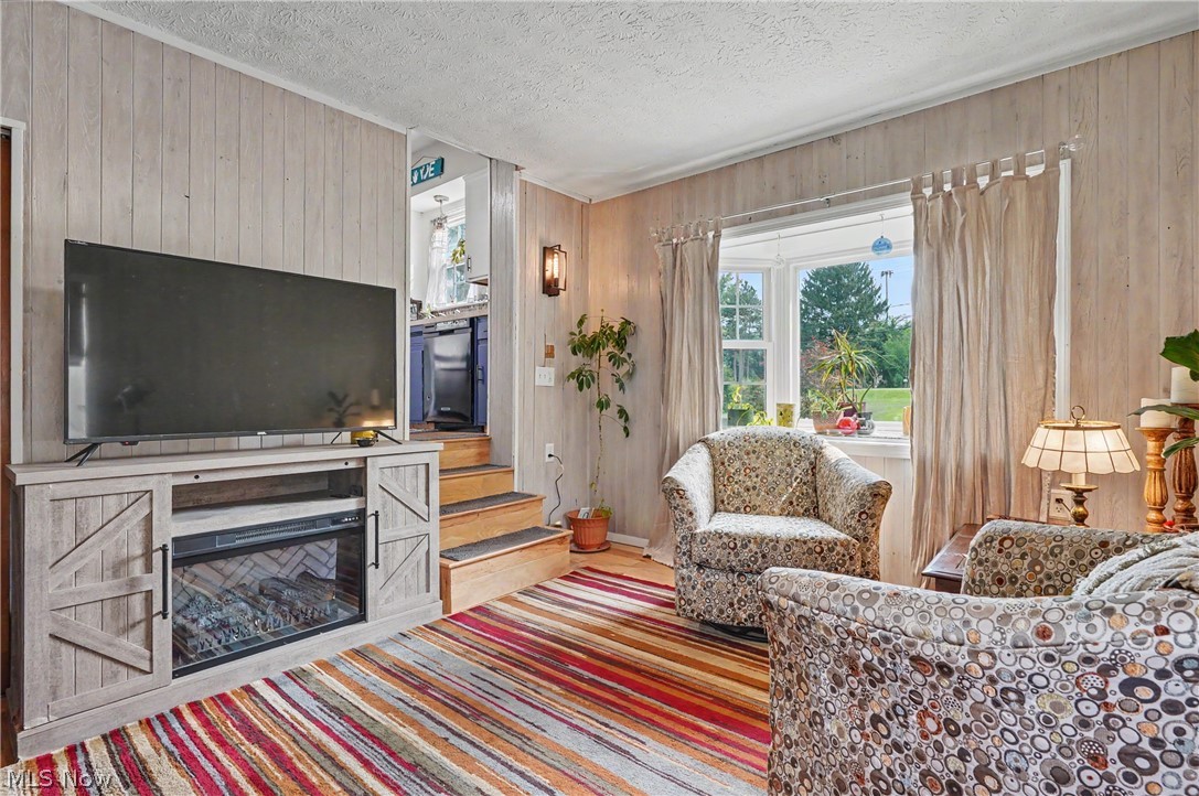 1952 Canton Road Property Photo 12