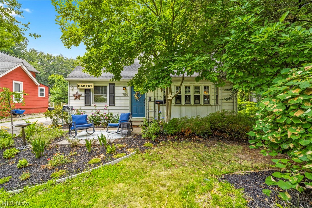7150 Burridge Avenue Property Photo 1