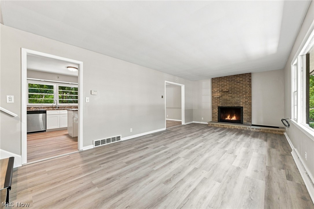 558 Garnette Road Property Photo 4