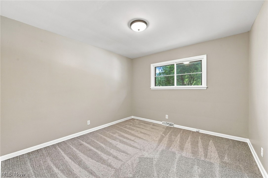 558 Garnette Road Property Photo 19