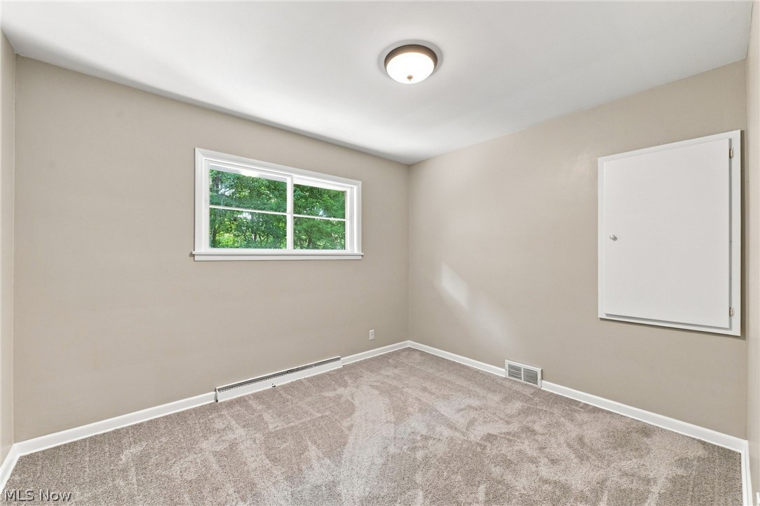558 Garnette Road Property Photo 26