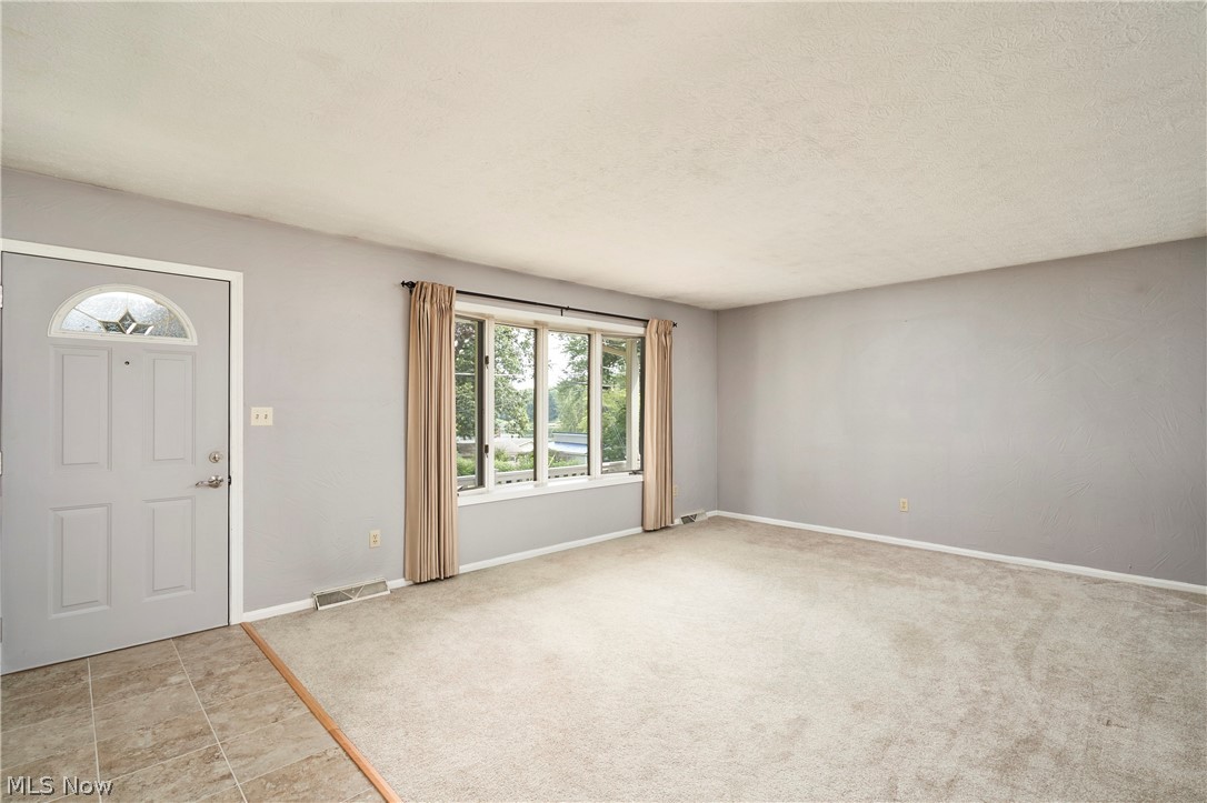 792 Jolson Avenue Property Photo 4