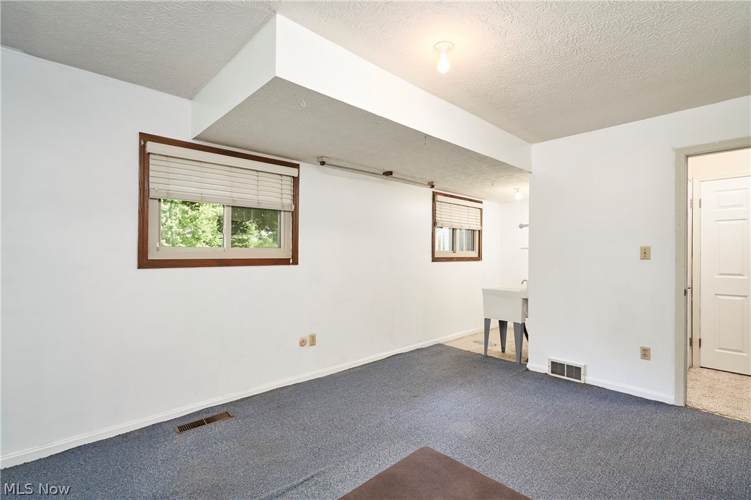 792 Jolson Avenue Property Photo 13