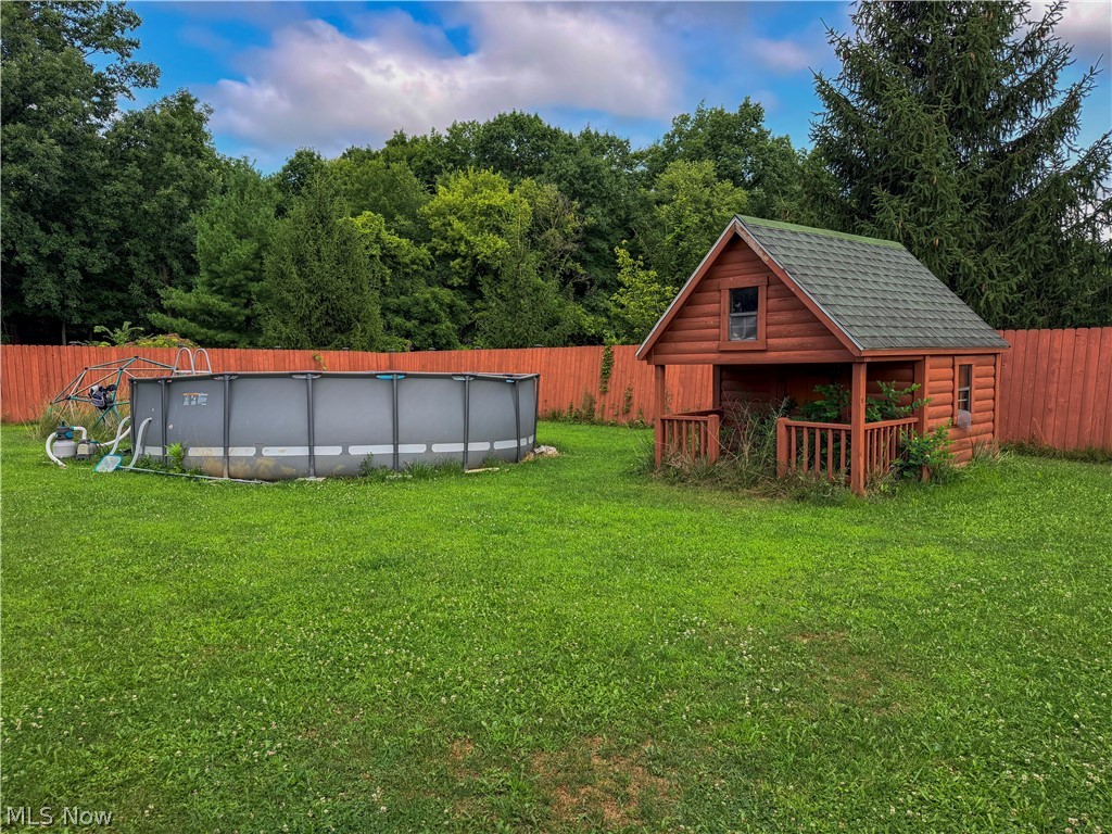 412 Lattimer Road W Property Photo 29