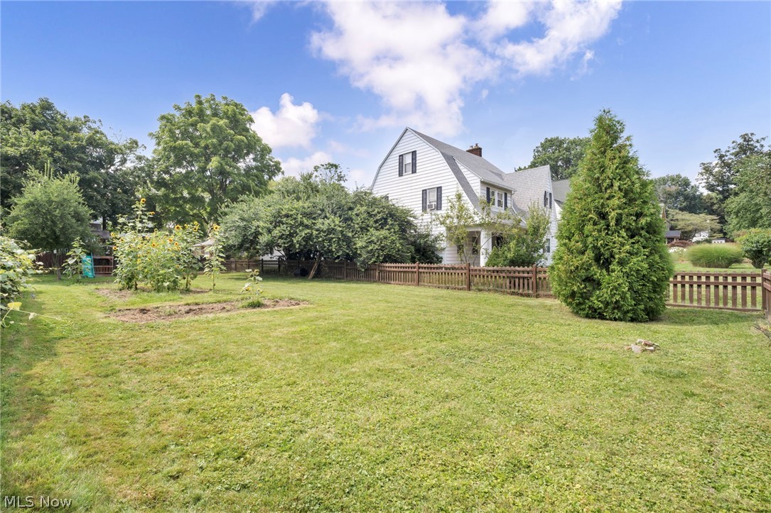 490 Dorchester Road Property Photo 4