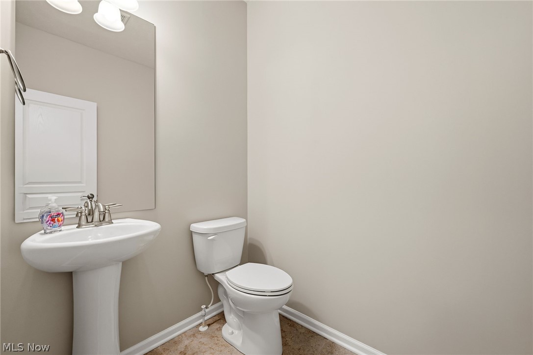 7916 Walcott Way Property Photo 3