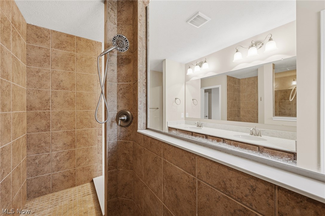 7916 Walcott Way Property Photo 32