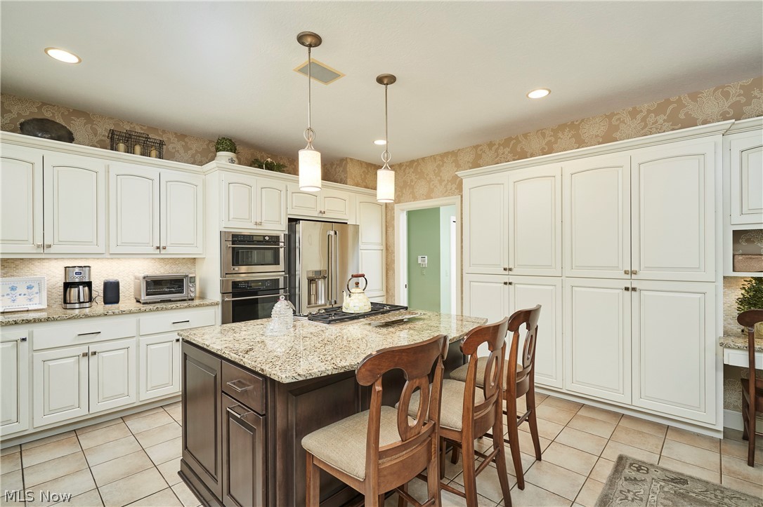 662 Heatherleigh Drive Property Photo 8