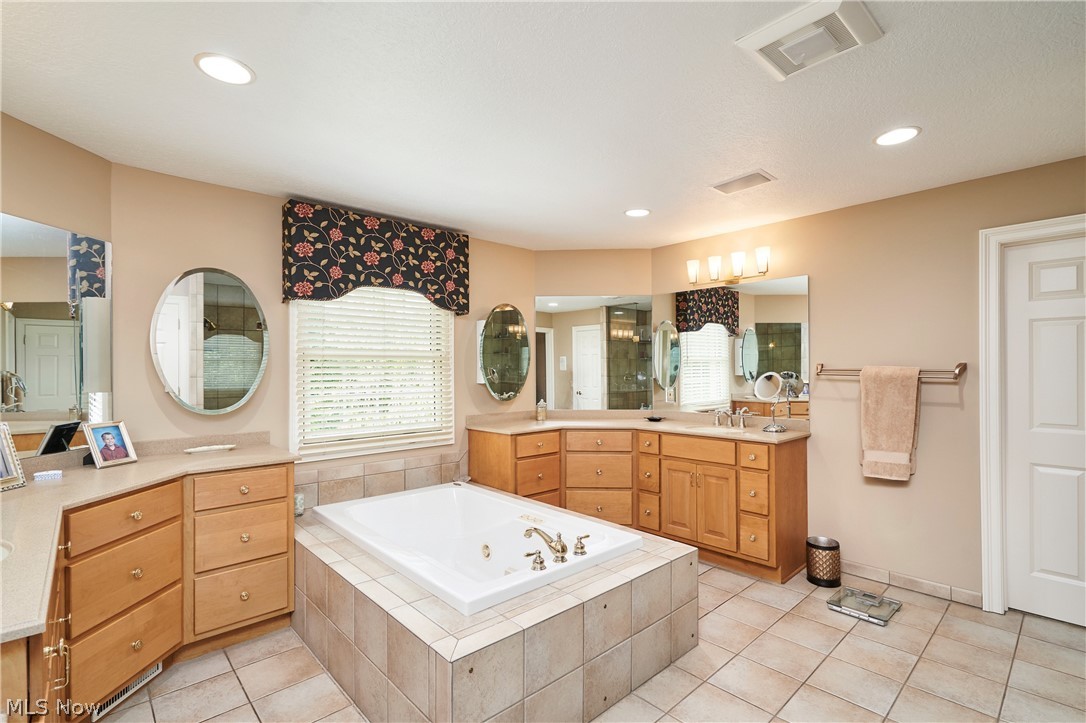 662 Heatherleigh Drive Property Photo 25