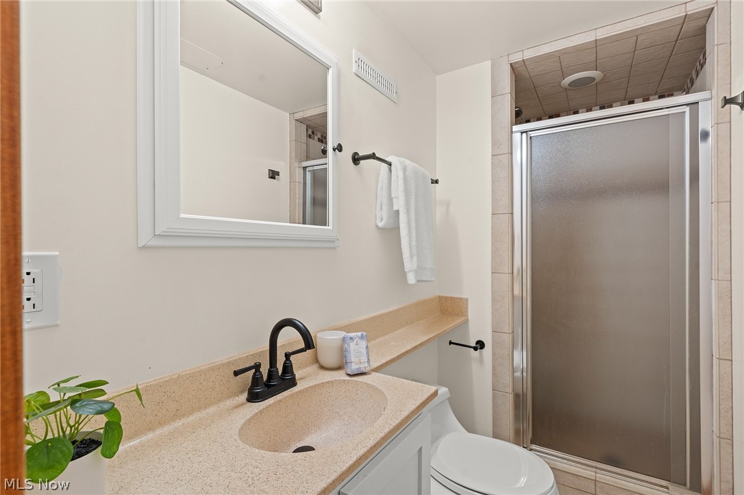 24914 E Oakland Property Photo 38