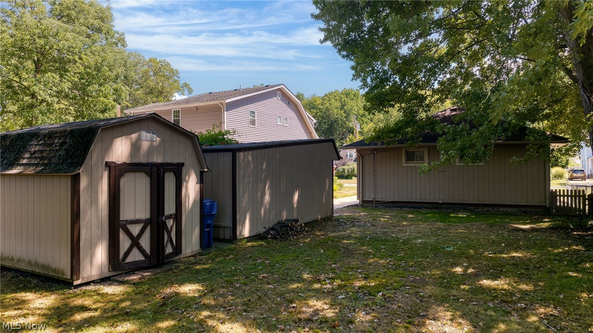 24914 E Oakland Property Photo 44