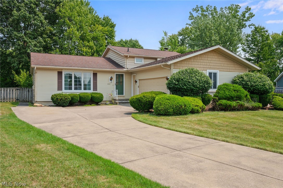 20548 Holly Circle