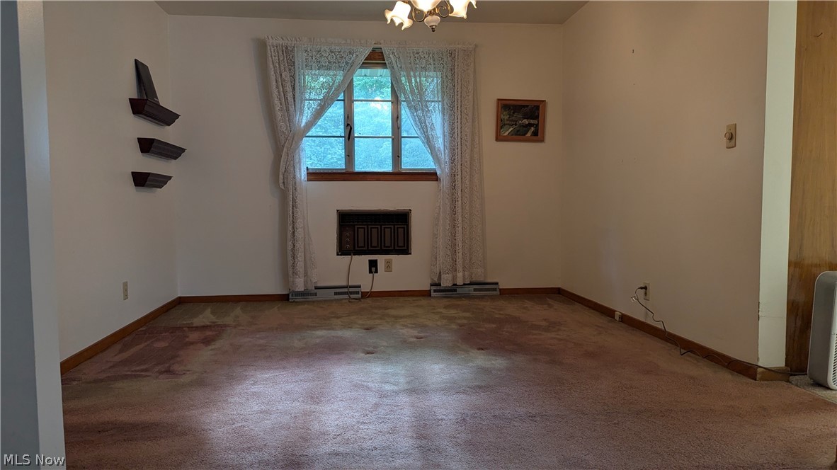 2921 Center Road Property Photo 9