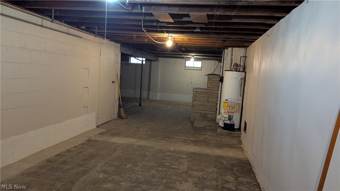 2921 Center Road Property Photo 18