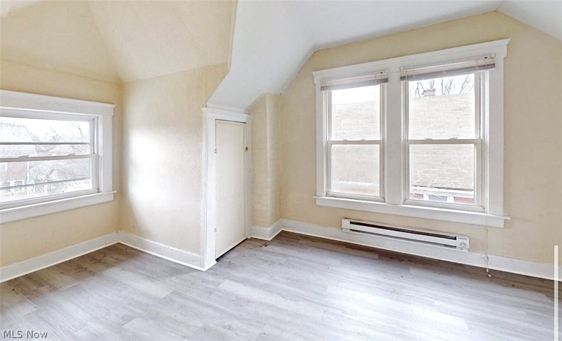 2681 E 126th Street 3/up Property Photo 5