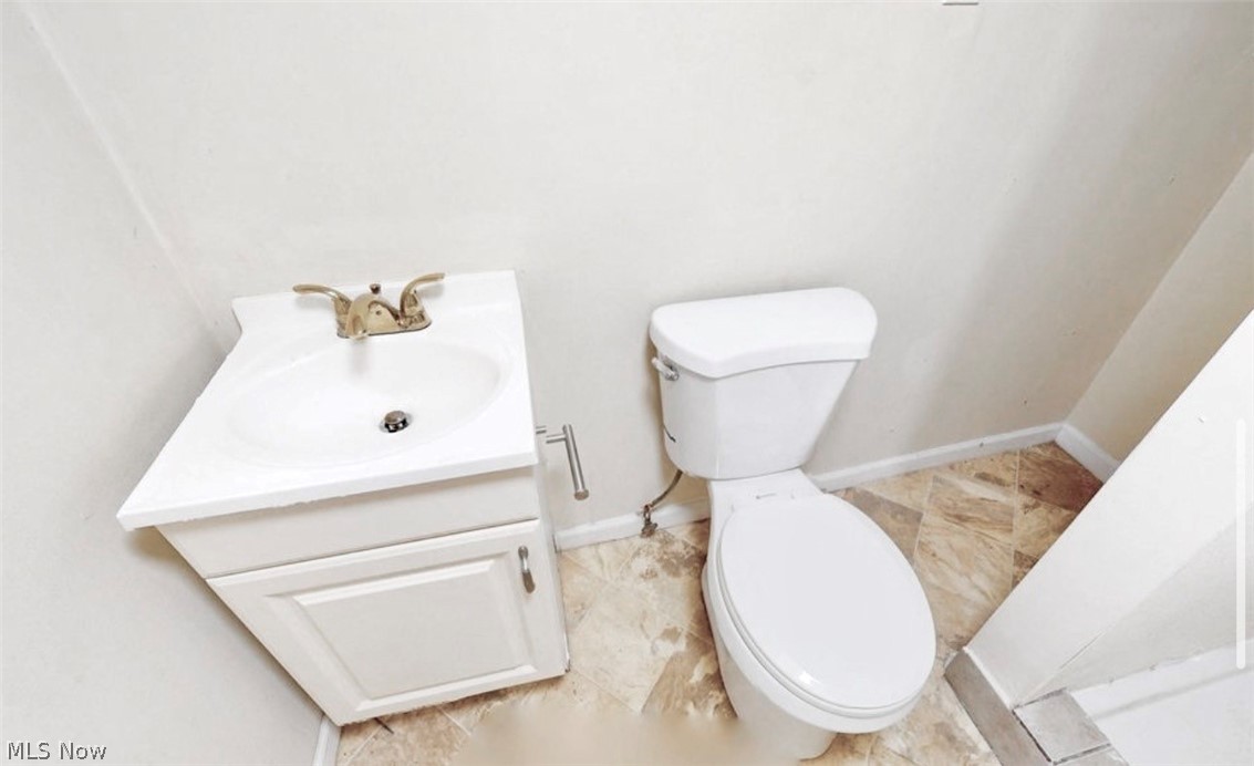 2681 E 126th Street 3/up Property Photo 12