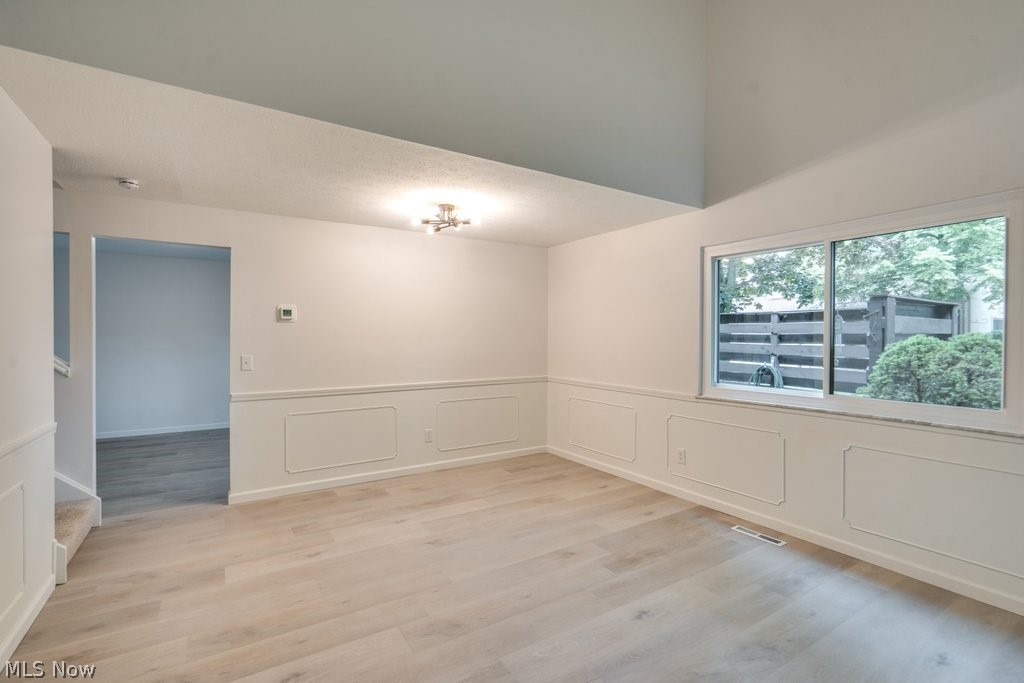 9668 Abbeyshire Way Property Photo 8