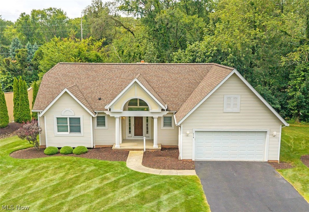 114 Barkwood Drive Property Photo 1