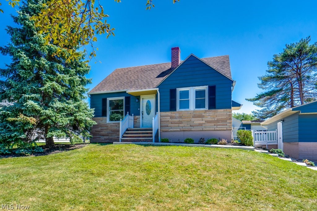 325 Evelyn Avenue