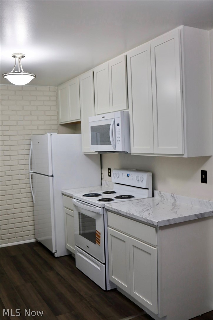 1093 Sutherland Avenue Property Photo 13