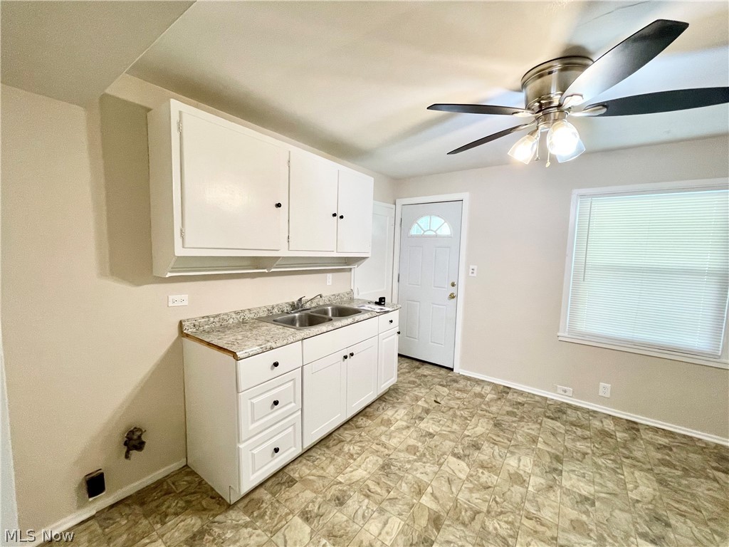 818-824 S Central Drive Property Photo 4