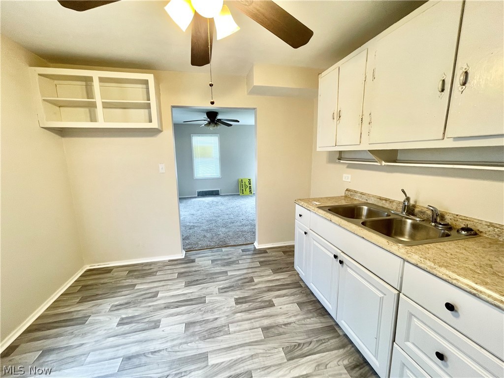 818-824 S Central Drive Property Photo 24