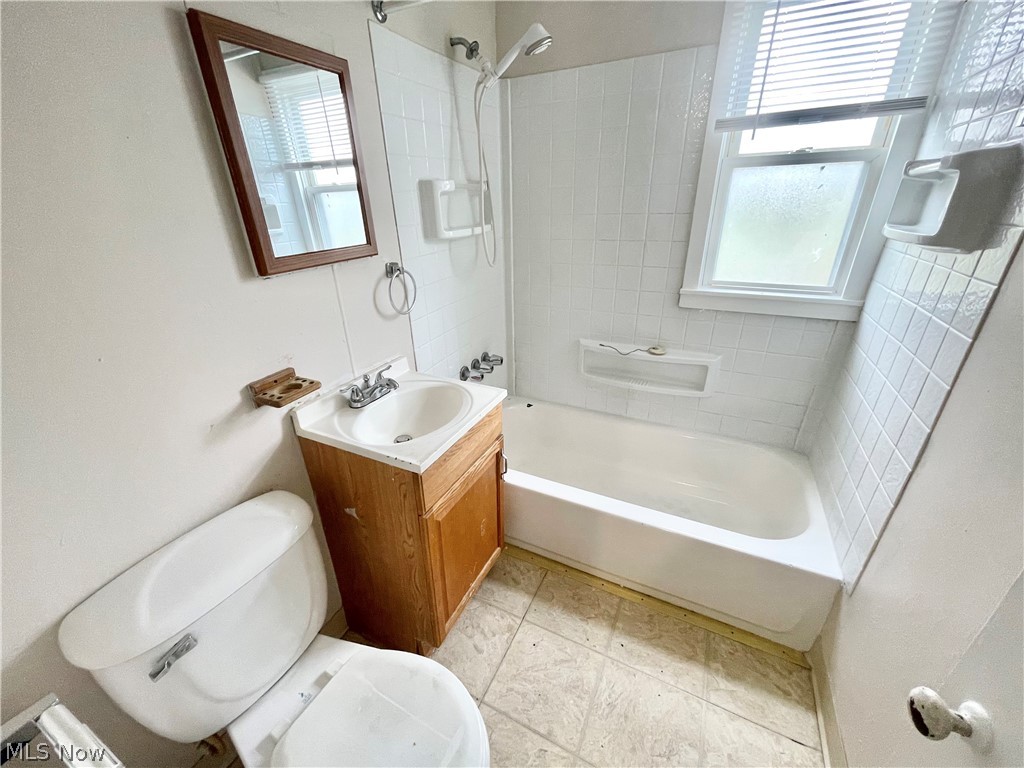 818-824 S Central Drive Property Photo 30