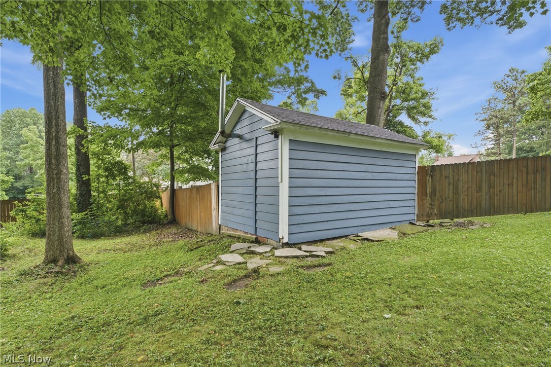325 Vincent Street Property Photo 48