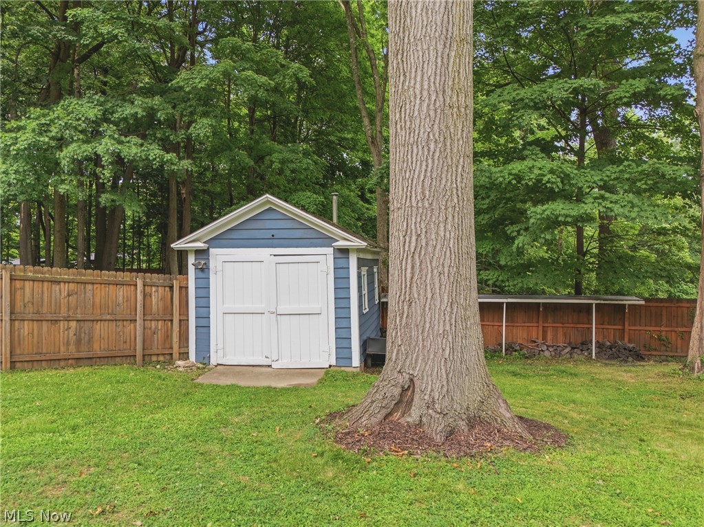 325 Vincent Street Property Photo 49