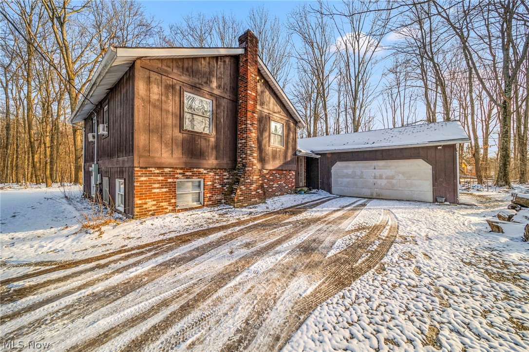1990 Short Road Property Photo 2